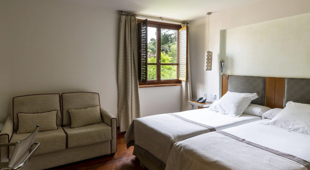 Parador de Granada, Varaa Hotelli Granadan keskusta 