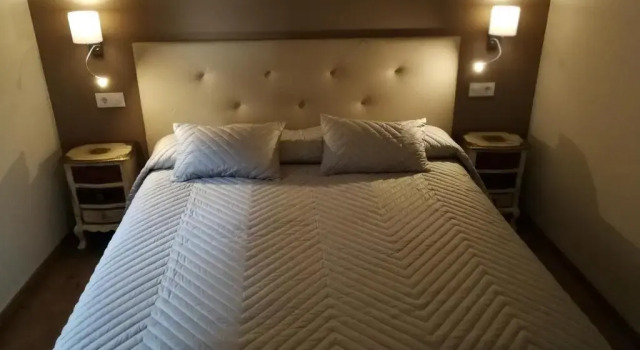 Люкс Hostal Casa Lacreu