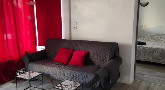 studio 30m2, Забронировать Хостел Отели Арля с парковкой, Парковка