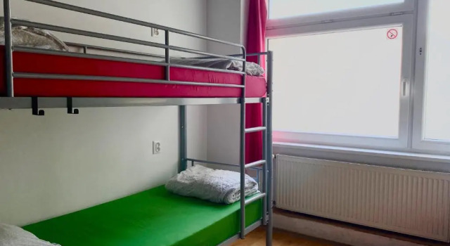 Кровать в общем номере (женский номер) Urban Elephants Hostel