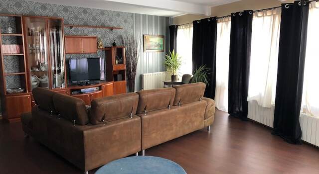 Estudio Deusto, Rezerwuj Hotel Hotele w Baskonia z parkingiem, Parking