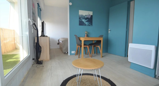 Charmant studio avec balcon à 20m de la mer, Забронировать Отель Участки высадки Нормандии Нижняя Нормандия