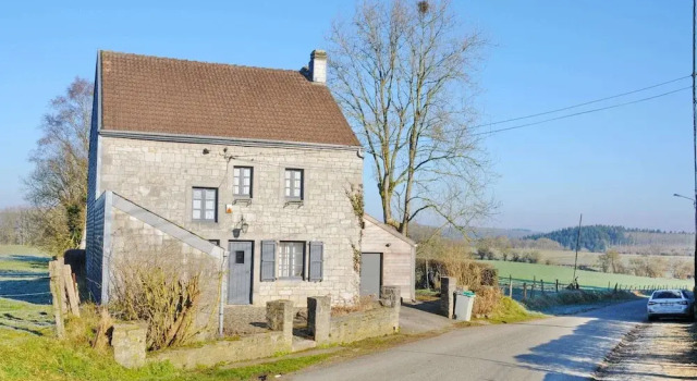 Pleasant Fermette with Outdoor Swimming Pool near Durbuy