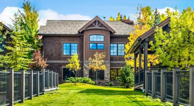 Woodrun 1 Bedroom Ski-In, Ski-Out Condo