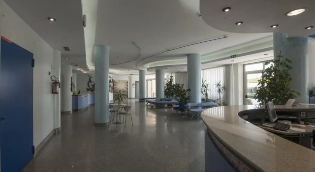Hotel Maxims, Забронировать Отель Отели Побережья Абруццо с бассейном, Бассейн