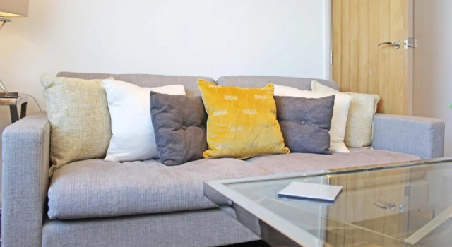 Sea front luxury apartment with sea views, Prenota Appartamento Felixstowe Suffolk