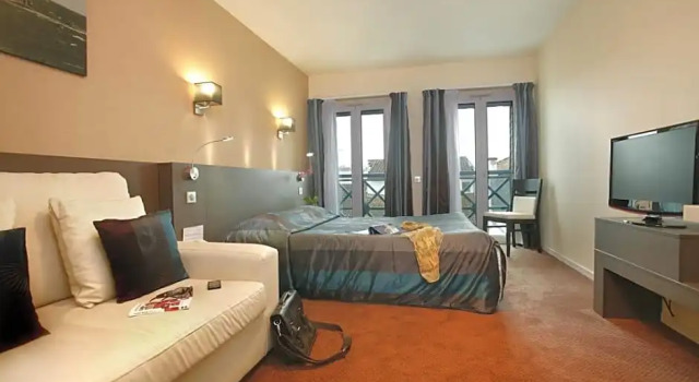 Номер Superior The Originals City, Hôtel Les Thermes de lAvenue, Dax