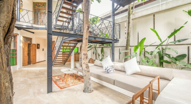 Вилла Modern 2-BR Art Deco Villa, 800m from the Beach