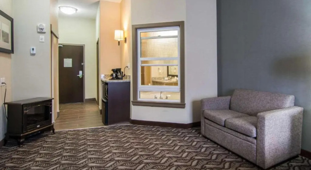 Номер Standard Comfort Inn & Suites Fort Saskatchewan