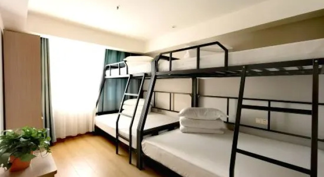 Suite Hotel Bole Halang