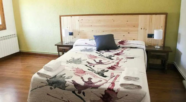 Casa La Lourdes, Varaa Hotelli Alins 