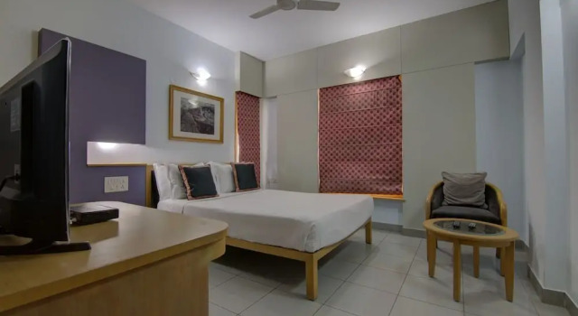 Tristar Hotels Pvt Ltd, Забронировать Отель Индиранагар Бангалор, рядом с Больница Манипал