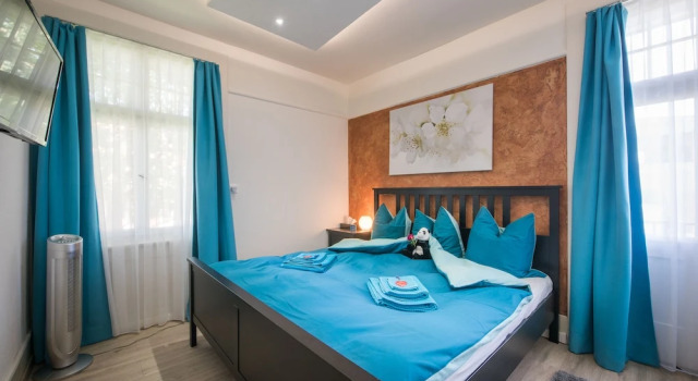 Двухместная вилла Deluxe с балконом и с видом на сад Max Aviation Villa & Apartments
