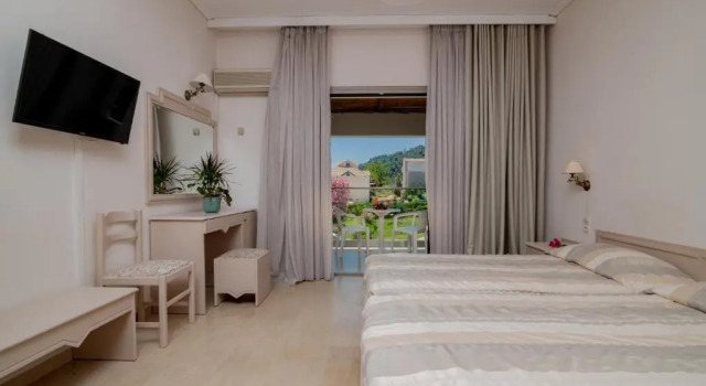 Katerina Palace Studio 2, Book Hotel Cheap Hotels in Argassi