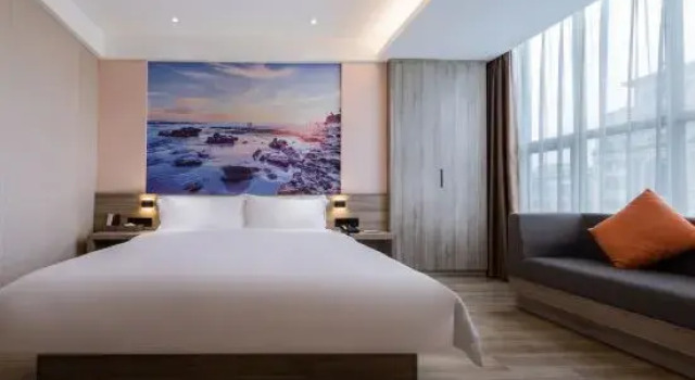 Семейный люкс Yuefeng Hotel (Yangjiang Baili Plaza)