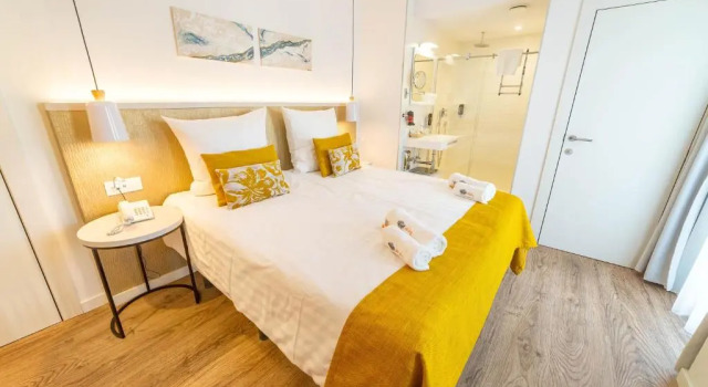 Camera Economy Hotel The Place - Adults Only