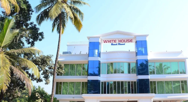 White House Beach Resort, Забронировать Курортный отель Недорогие отели штата Махараштры, недорого