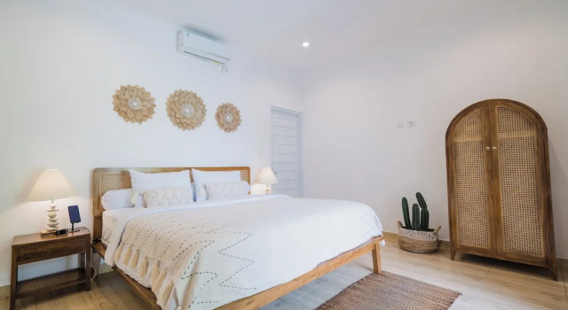 Villa Leya & Leon Canggu - Private 3BR Villa with Pool