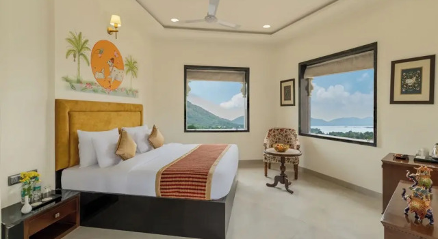 Номер Standard с видом на горы Traavista Aravali Mahal - Luxury Lake View Heritage Resort in Udaipur