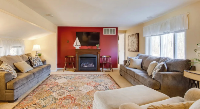 Коттедж Waterfront Cottage - Dock & Chautauqua Lake Access