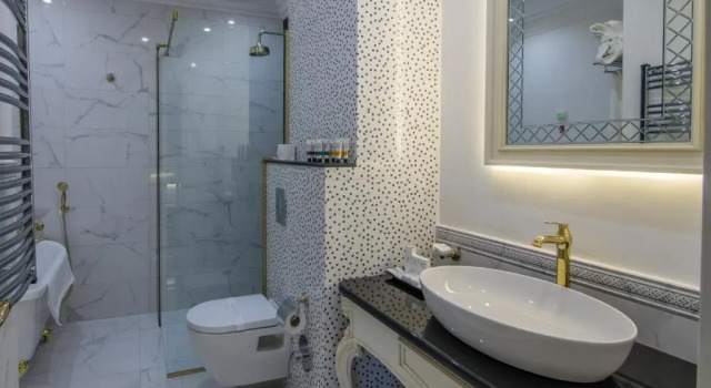 Апартаменты Residence City Garden - Certificate of Excellence Top 10 BEST Five-Stars City Hotels for 2024 awarded by HTIF