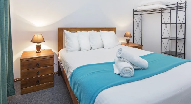 Eliza Lee 3 - Comfortable for the budget savvy