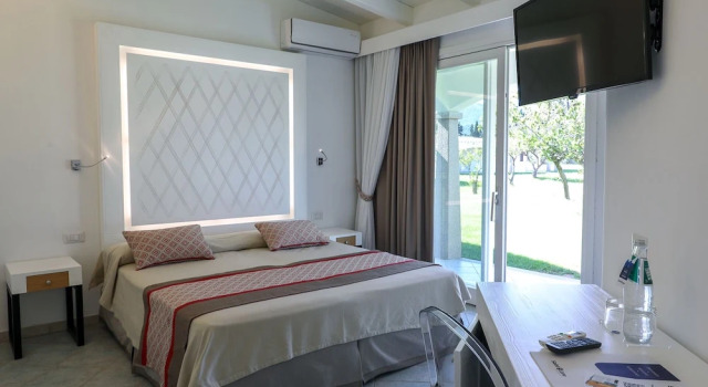 Семейная вилла c 1 комнатой Limone Beach Resort