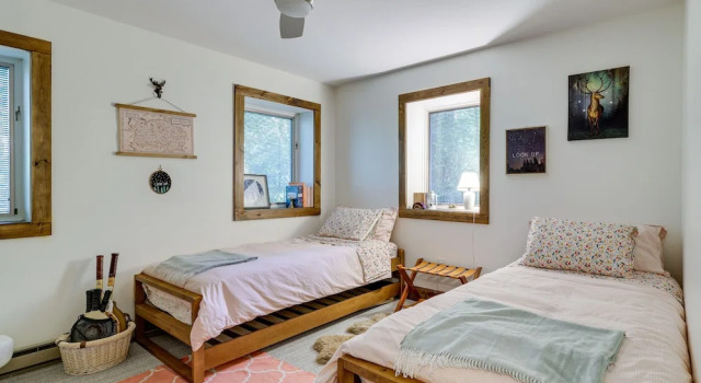 Private Hot Tub: Pocono Pines Cabin Getaway!, Book Feriehus Sommerhuse i Pennsylvania, Hytte