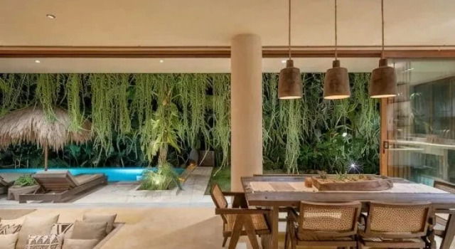 Casa Matahari 2BR Jungle Escape w/ Sunset Rooftop, Réserver Hôtel Pecatu Bali