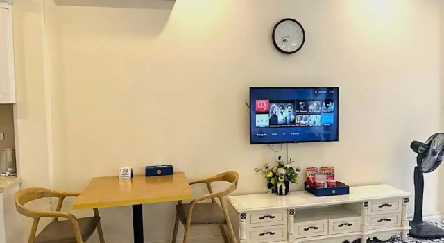 Апартаменты Deluxe Luxe Paradise Suites Hotel Dich Vong Hau