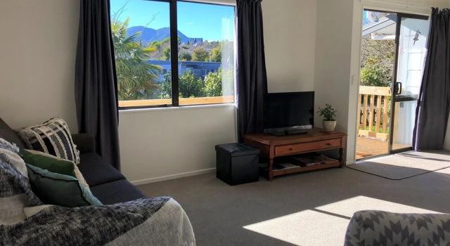 Cottage on Green, Забронировать Дом для отпуска Коттеджи Lake Taupo, Коттедж