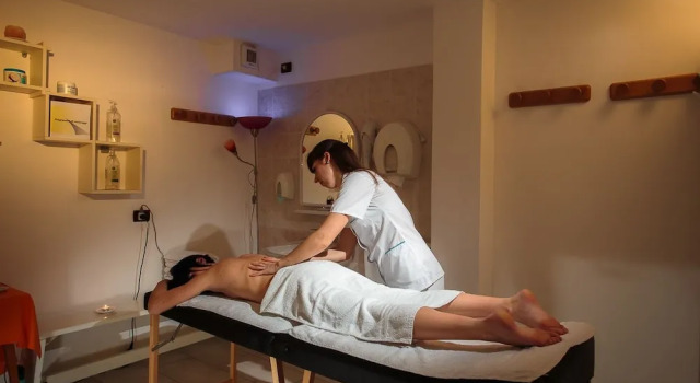 Residence Orizzonte, Book Hotel Vaneze Bondone Mountain