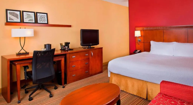 Номер Standard Courtyard by Marriott Orlando Airport