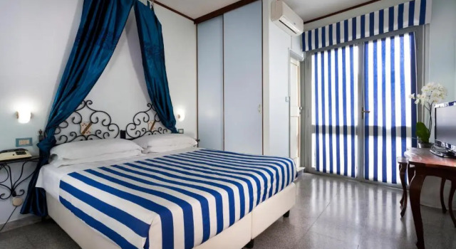 Двухместный номер Standard с частичным видом на море Hotel Corona