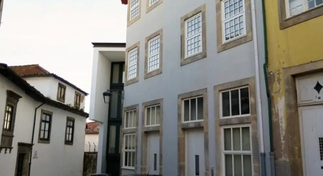 RVA - Cathedral Apartments, Забронировать Апартаменты/квартира Cedofeita / Santo Ildefonso / Se / Miragaia / Sao Nicolau e Vitoria Порту, рядом с Канатная дорога Гайя