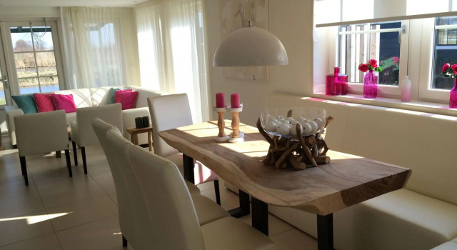 Comfy house with a sun shower, Alkmaar at 15 km