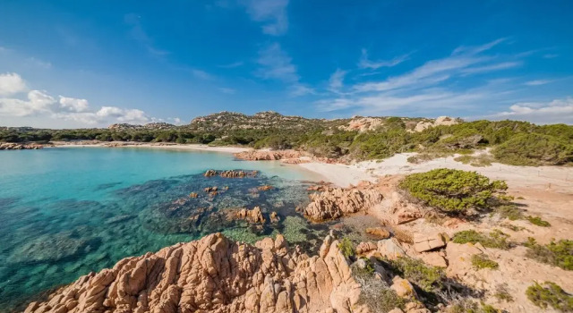 Appartamenti Le Maree, Забронировать Отель Ла-Маддалена Maddalena Archipelago, рядом с Пляж Джардинелли