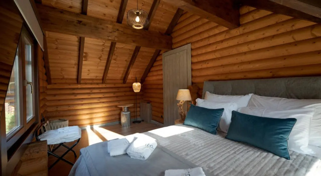 Evritos Villas & Suites with Pool, Foglalás Szálloda Karpenisi Karpenision Ski