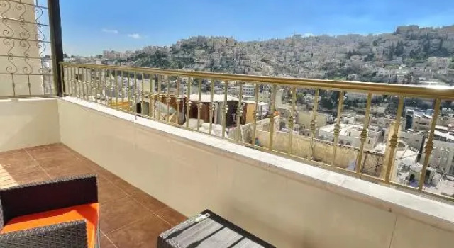 Студия с балконом Villa Mira GuestHouse 2 - Downtown Central Amman - AL DIYRIH