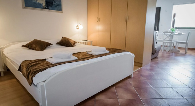 Villa Haya with heated pool, Buchen Sie Villa Brzac Insel Krk