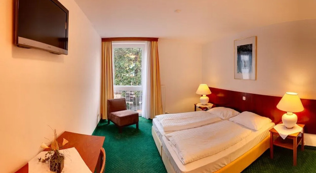 Hotel Zur Post, Book Hotel Illmitz 