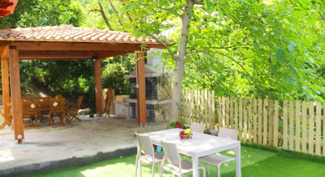 Casa Vacanze Il Giardino - Appartamento Nocciolo, Забронировать Апартаменты/квартира Аритцо Barbagia