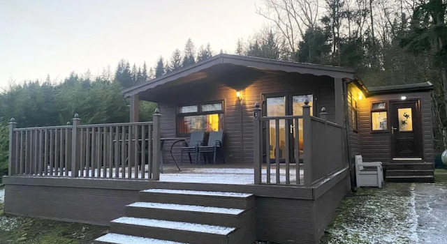 Номер Standard 4 Bed House - Sleeps 9 - Hottub - Parking