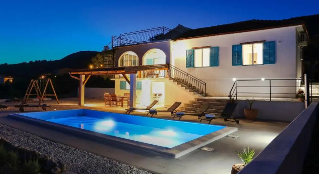 Коттедж Holiday home Trogir flower