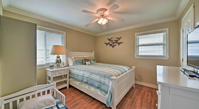 Steps to Pirate Beach: Galveston Home w/ Deck!