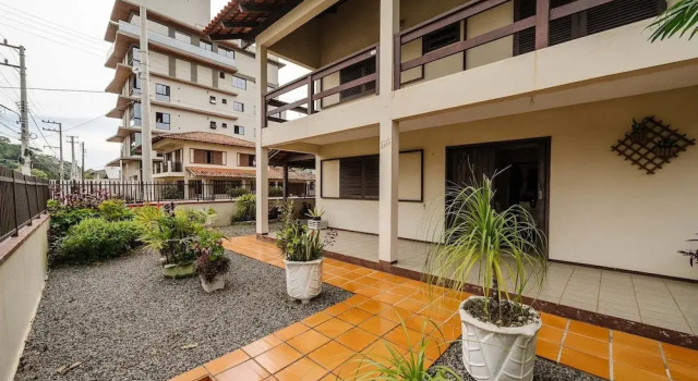 House 100m From the Beach in Barra Velha Aia2200, Забронировать Апартаменты/квартира Барра-Велья Санта-Катарина