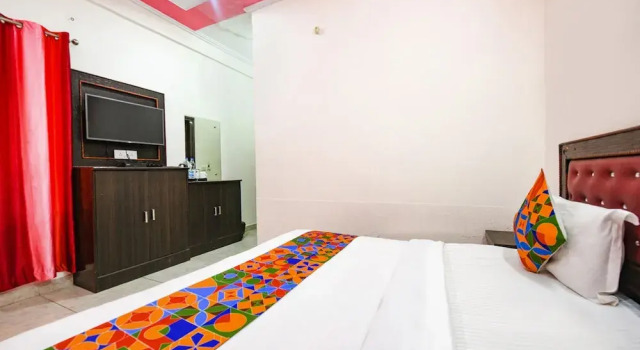 Fabhotel Kempty Lake Resort, Rezervovat Lázně / Resort Mussoorie Uttarakhand