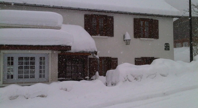 Chalet LE Moulin Benjamin : 8 Personnes / 8 People, Забронировать Шале Виллы Овернь-Рона-Альпы, Вилла