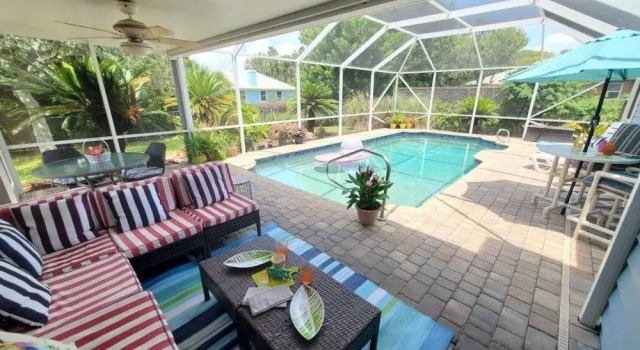 Коттедж Beach Blossum 3 Bedroom Home