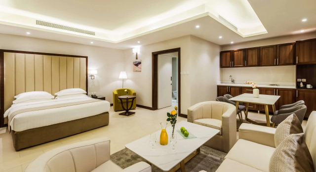 Полулюкс Best Western Plus Al Qurayyat City Center